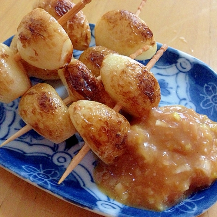 ネギ味噌で食べる揚げニンニク